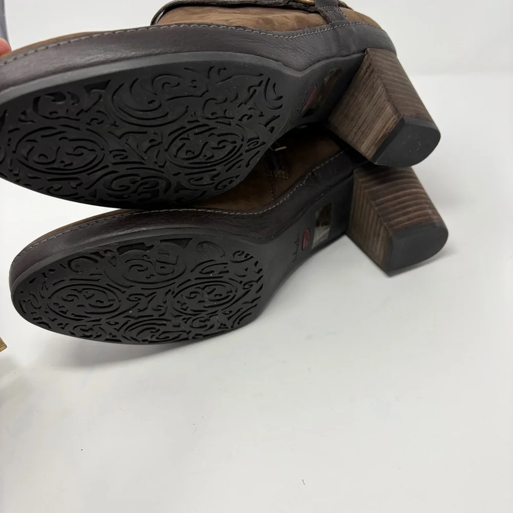 Clarks Artisan Brown Leather Suede‎ Western Booties Size 10